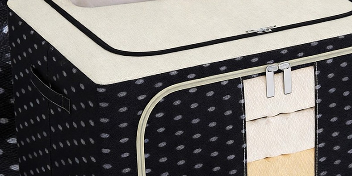 Fabric Storage Bag Makes Seasonal Sorting Easier