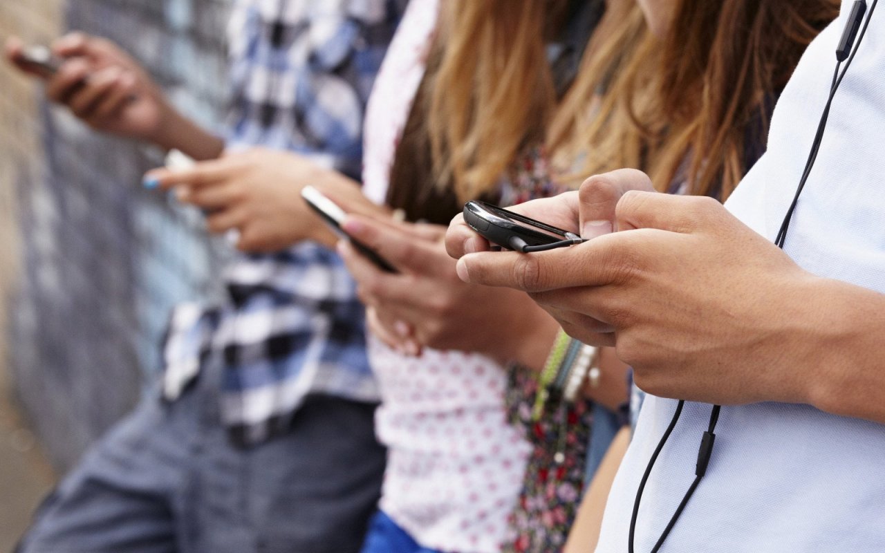Social Network Siblia
